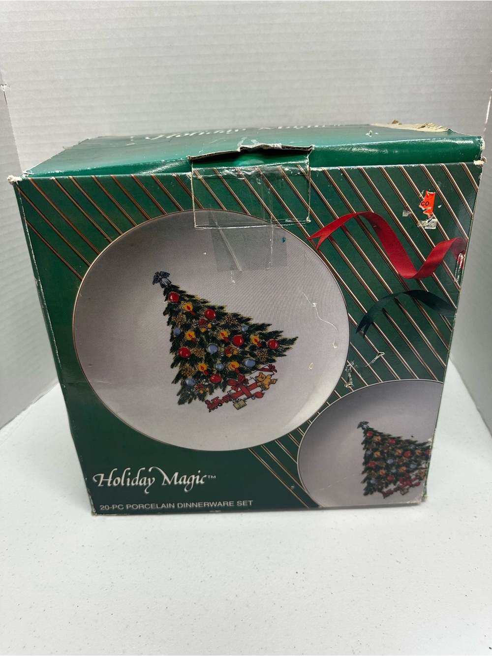 Jamestown China Holiday Magic 20 Pc Christmas Tree Porcelain Dinnerware Set